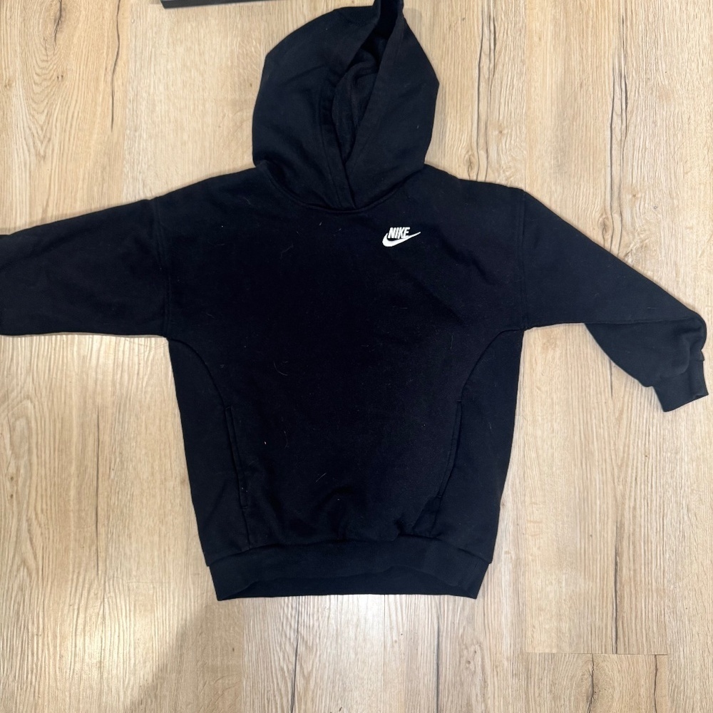 Kids Nike sweatshirt : small